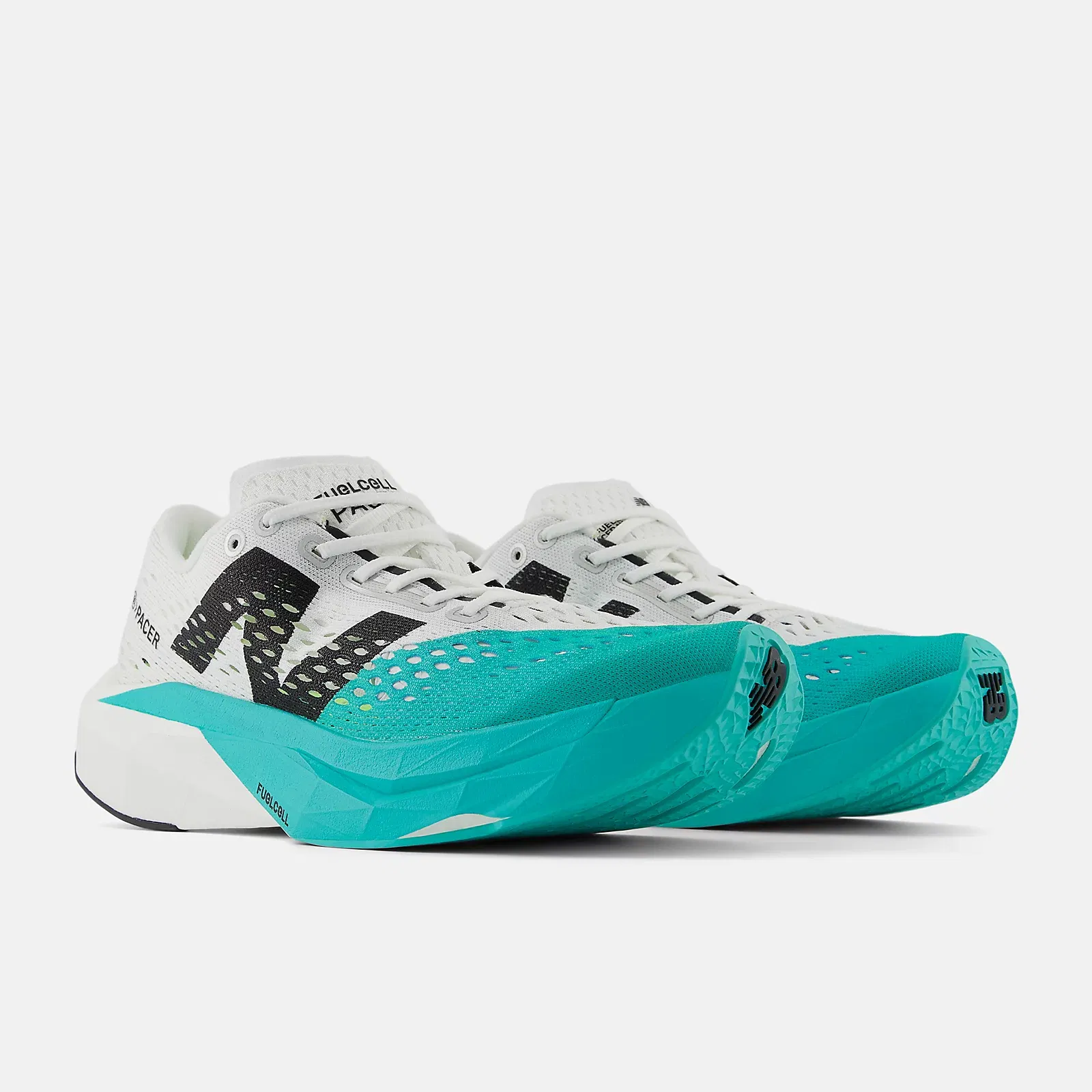 その他 New Balance FuelCell Pacer v2 NEW BALANCE FUELCELL SUPERCOMP PACER V2 - MEN - Le Coureur